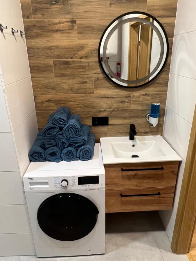 Wood Apartment Katoviçe Dış mekan fotoğraf