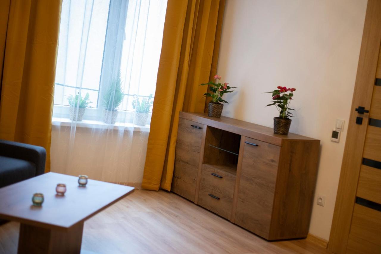 Wood Apartment Katoviçe Dış mekan fotoğraf