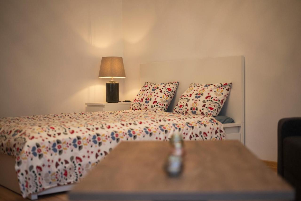 Wood Apartment Katoviçe Dış mekan fotoğraf